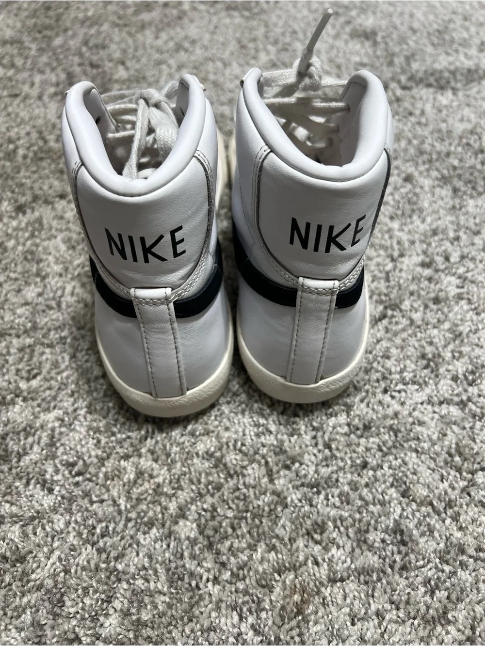 Nike sleek high